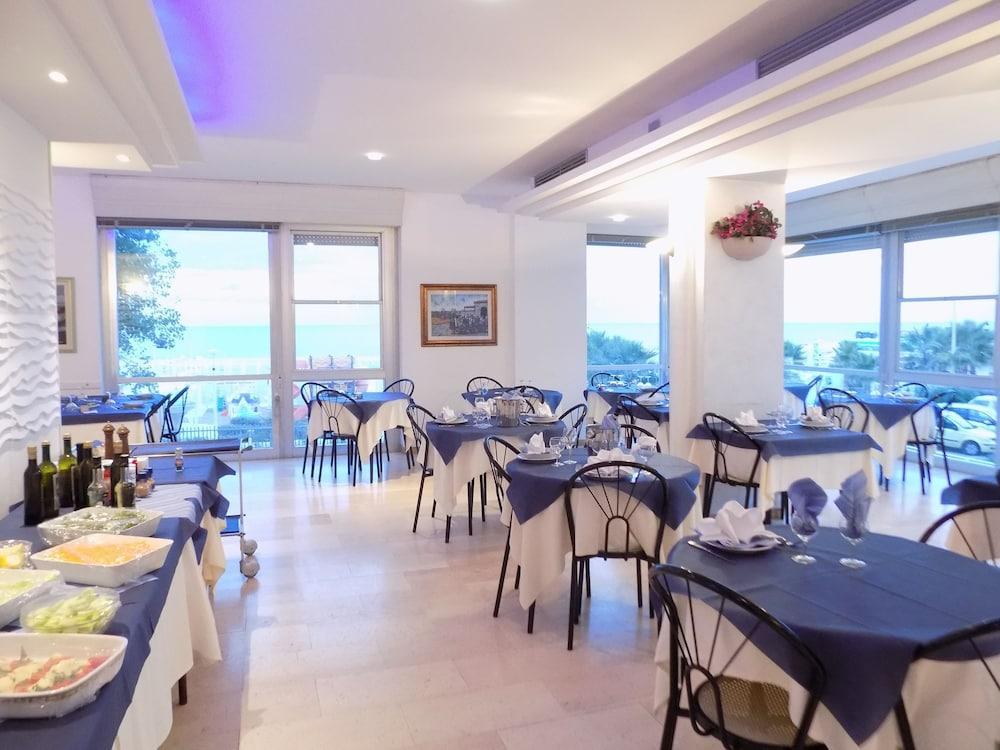 Hotel Diplomatic Ριτσόνε Εξωτερικό φωτογραφία